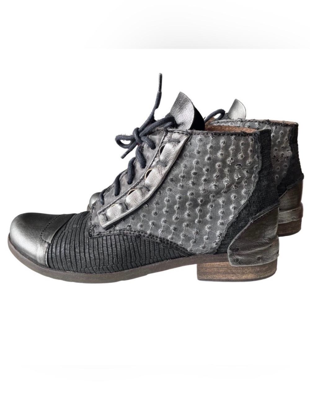Clocharme Black Leather Ankle Boots
